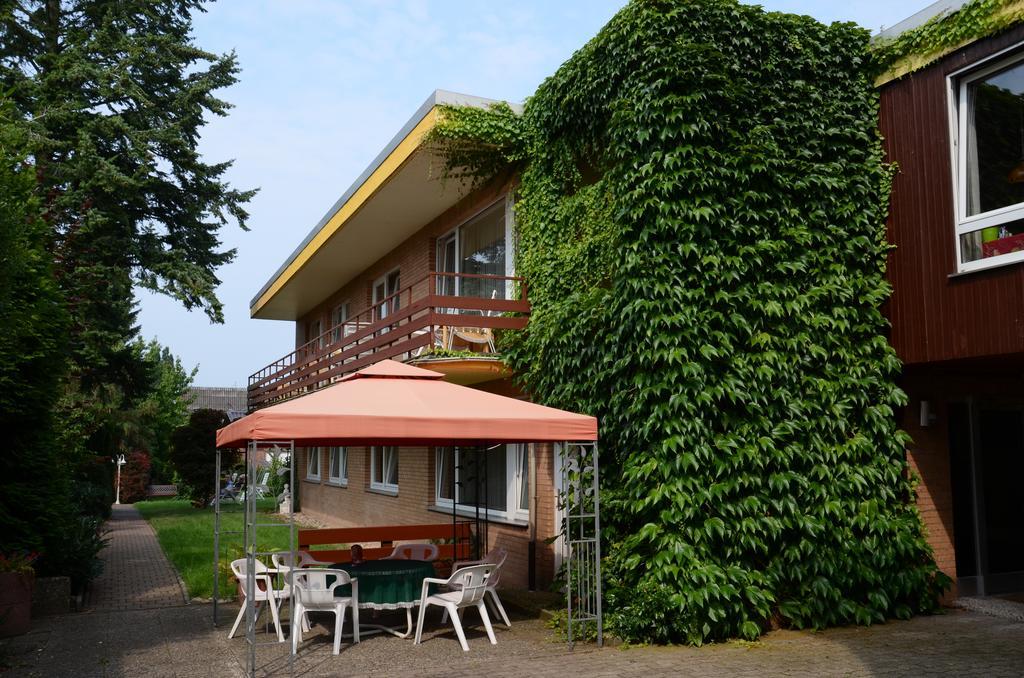 Hotel Haus Charlotte Bad Nenndorf Exterior foto