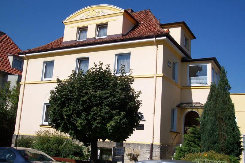 Hotel Haus Charlotte Bad Nenndorf Exterior foto