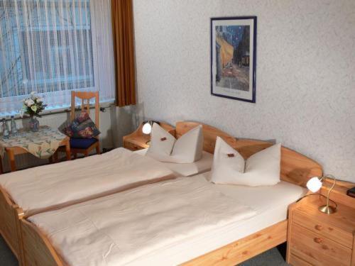 Hotel Haus Charlotte Bad Nenndorf Zimmer foto